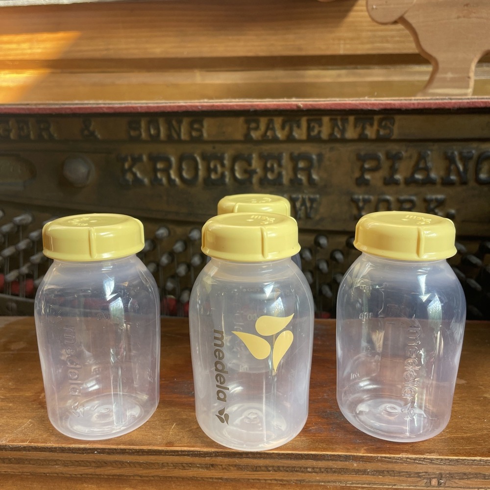 Medela Breast Milk Collection‎ and Storage Bottles with Solid Lids - 4pk/5oz